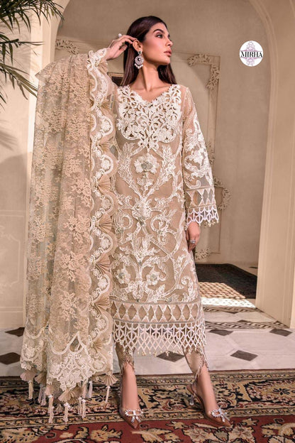 ✨ Luxury Hand-Embellished Organza Ensemble with Spengle & 3D Floral Dupatta ✨