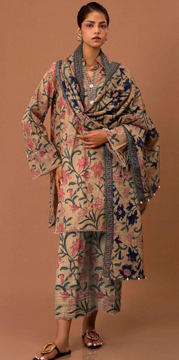 Bana dora digital printed lawn 3pc suit